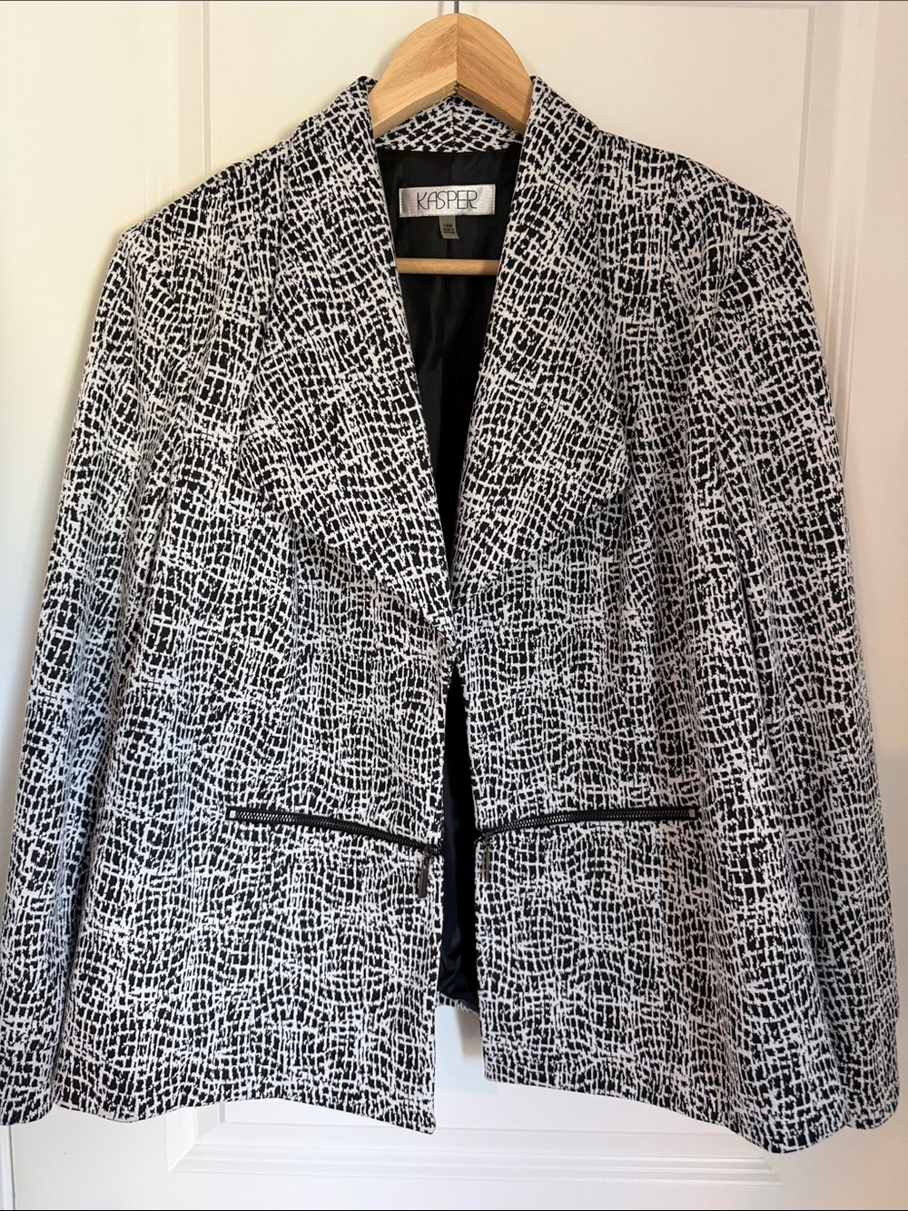 Kasper Black and White Textured Print Blazer